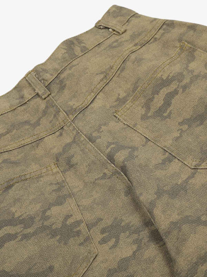 Camouflage Utility Cargo Shorts for Men - Perfect for Outdoor Adventures 