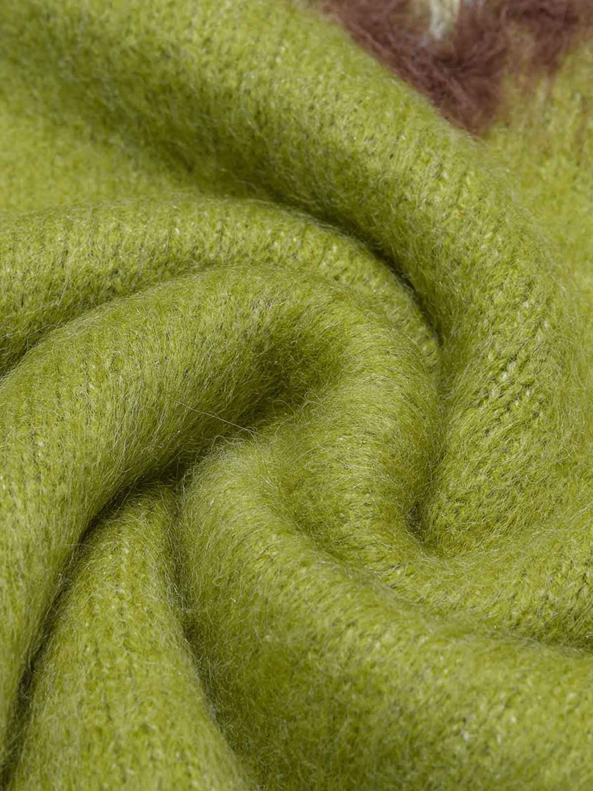 Cozy Knit Sweater with Geometric Pattern for Fall and Winter 