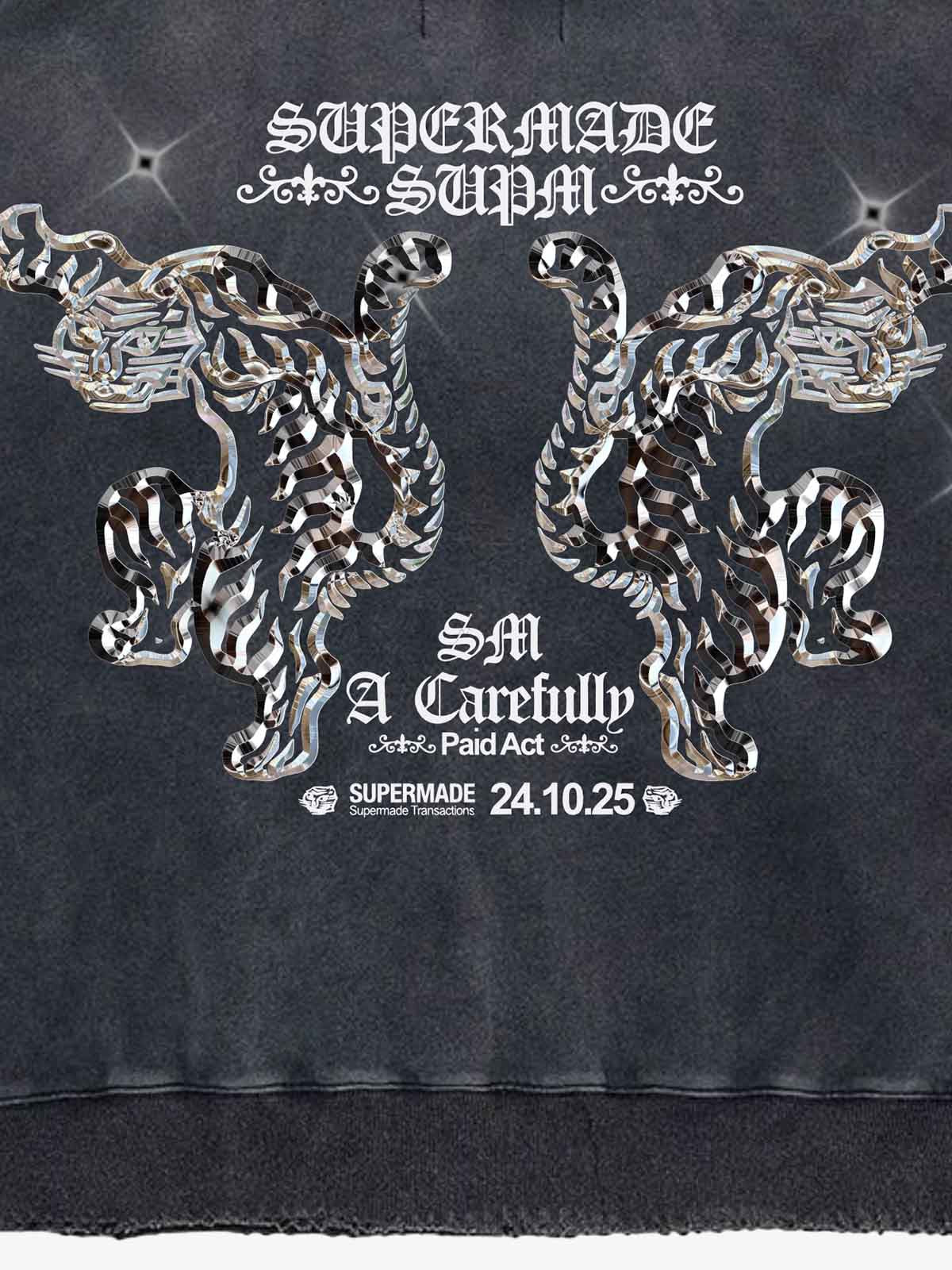 Twin-Sun Silver Tiger Graphic Hoodie