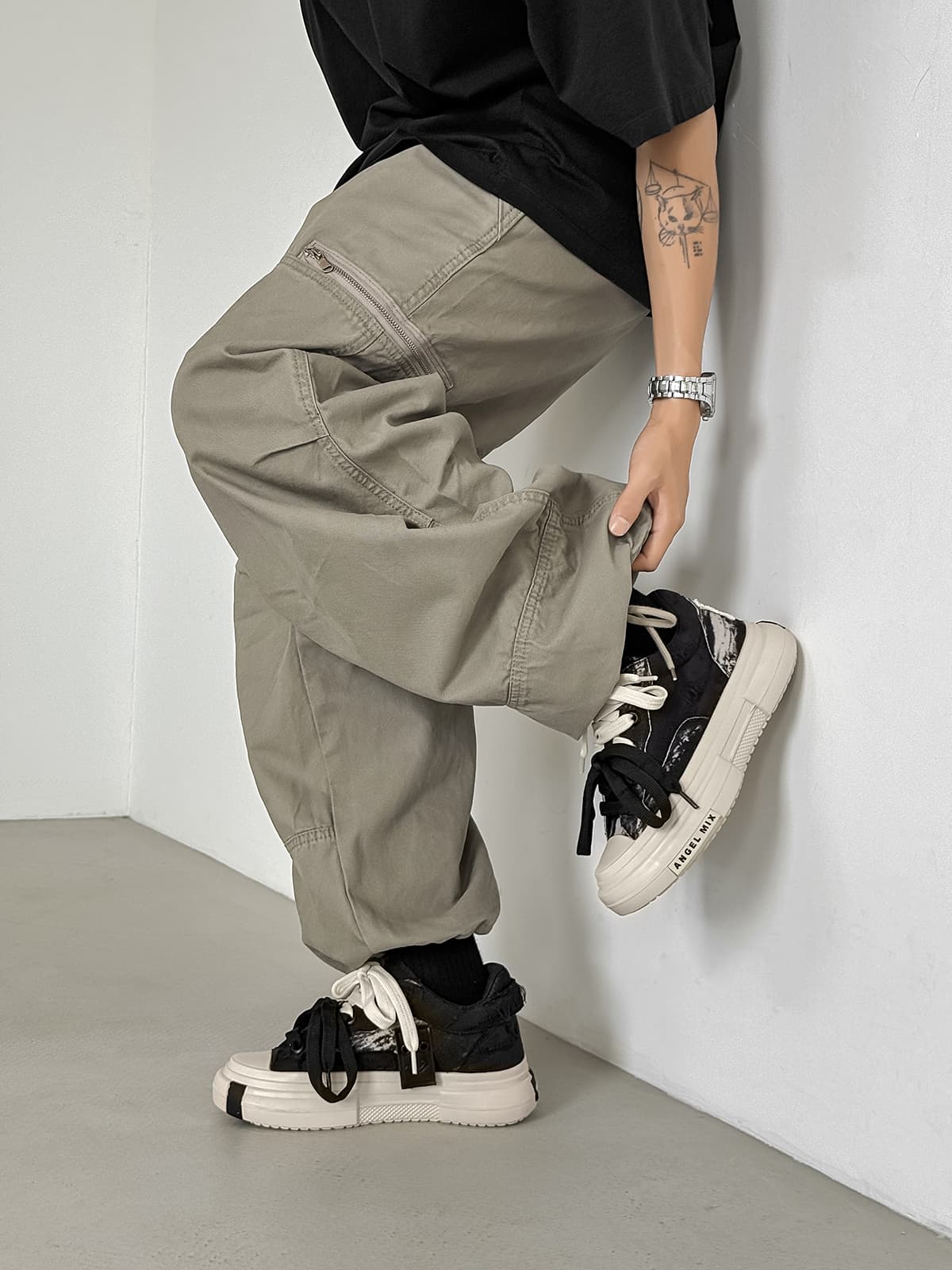 Stylish Chunky Sneakers with Dual Shoelaces for Everyday Wear 