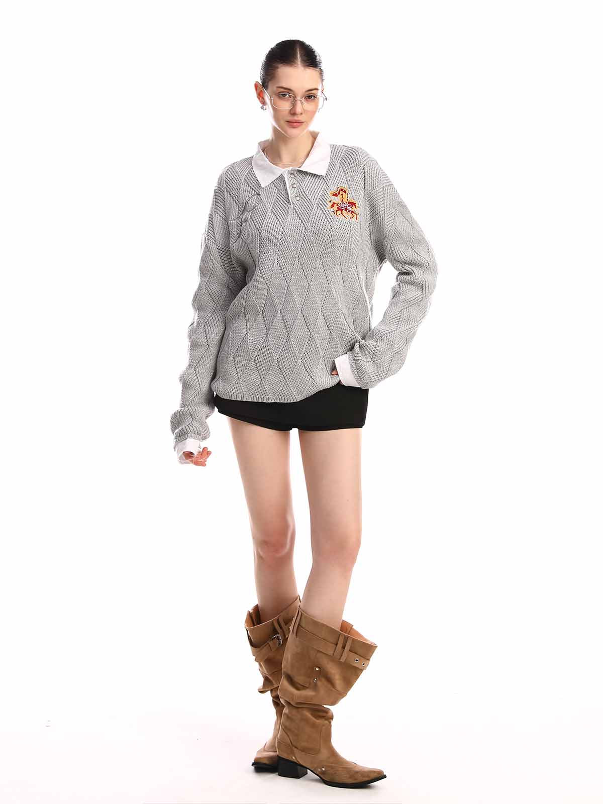 Retro Contrast Collar Embroidery Knit Sweater 