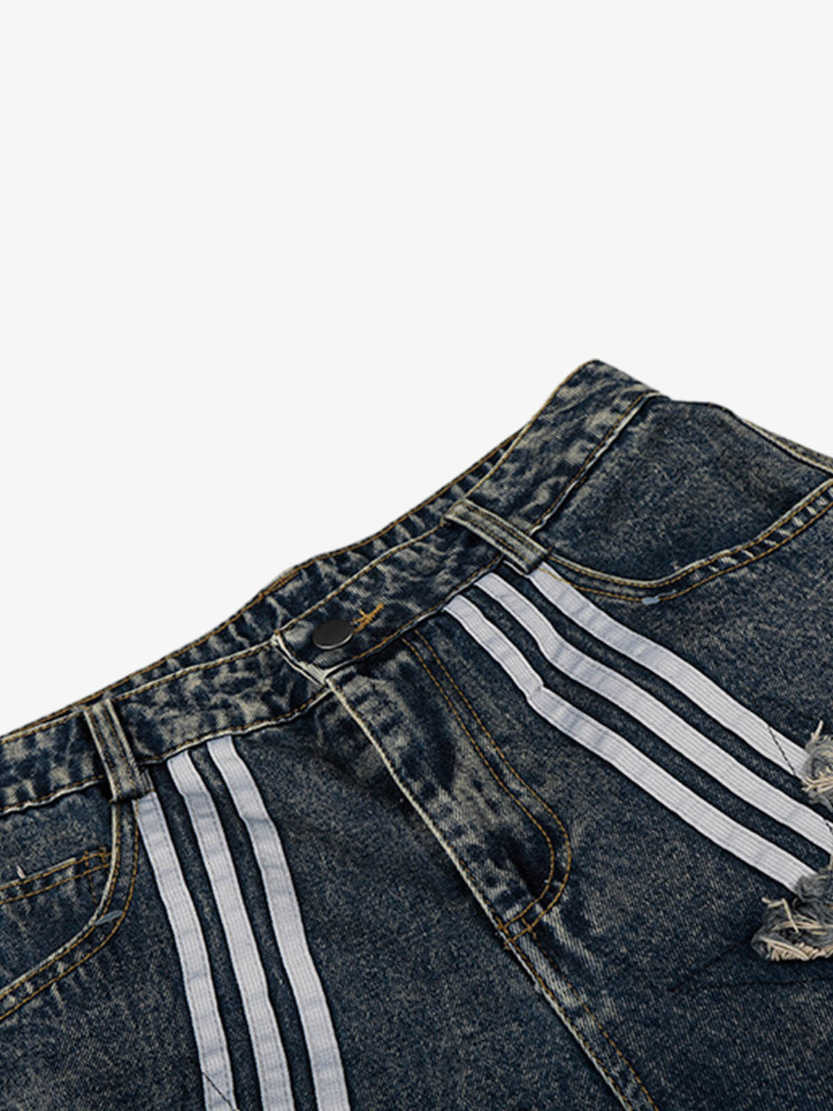 Star Patch Cropped Jeans