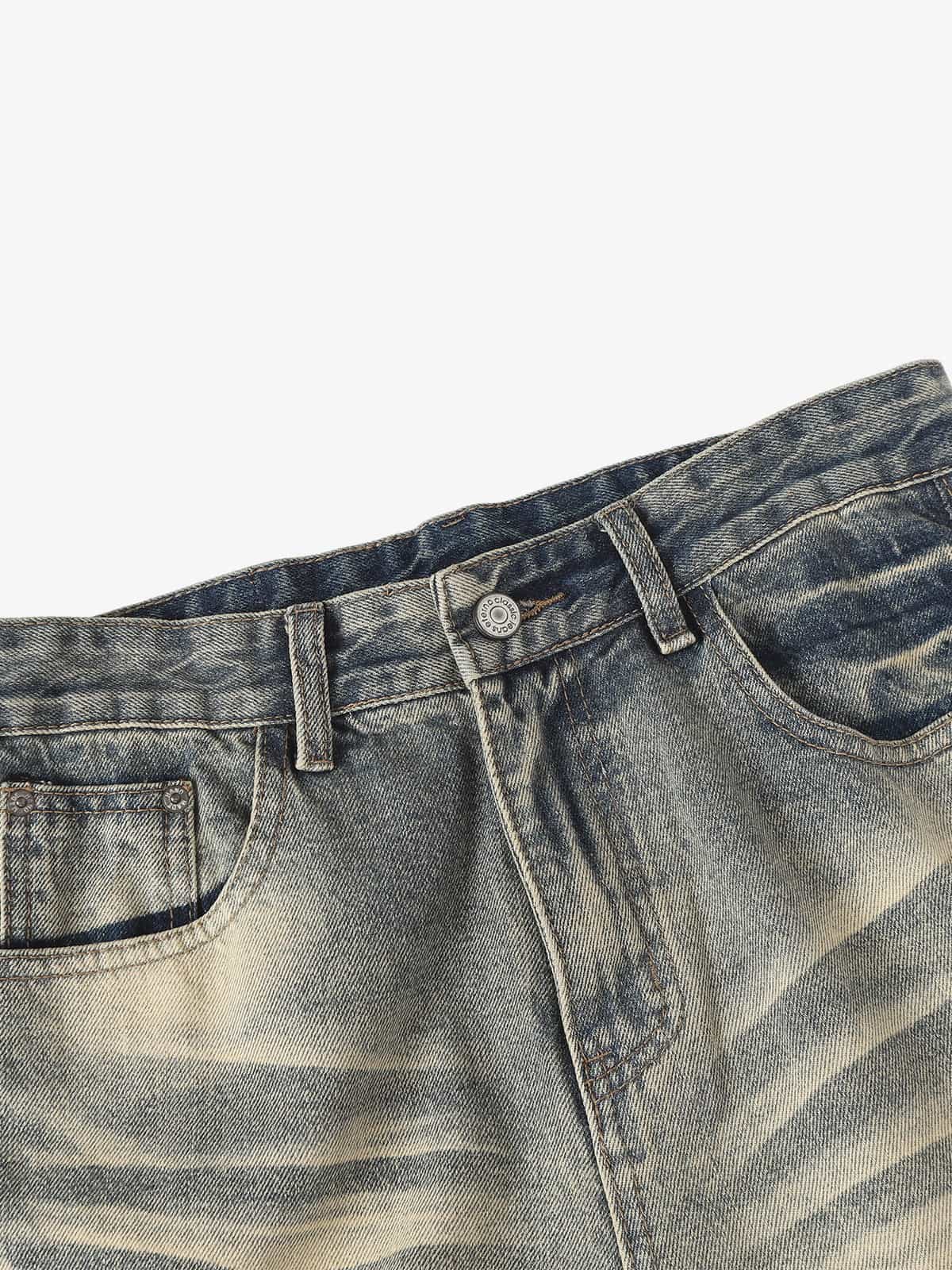 High-Waisted Flared Jeans with Distressed Look for Women - Perfect for Casual and Fashionable Outfits 