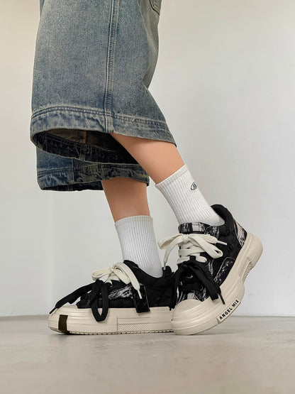 Stylish Chunky Sneakers with Dual Shoelaces for Everyday Wear 