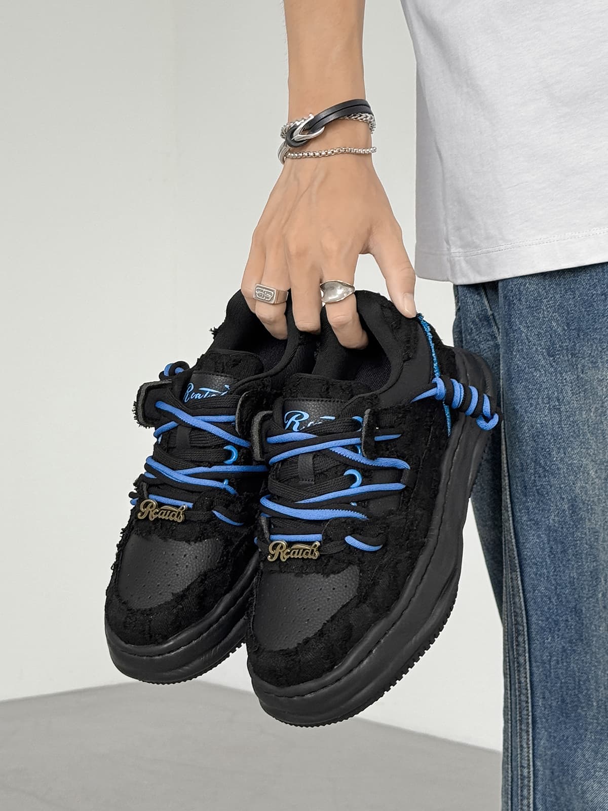 Stylish Denim-Style Sneakers for Everyday Wear 