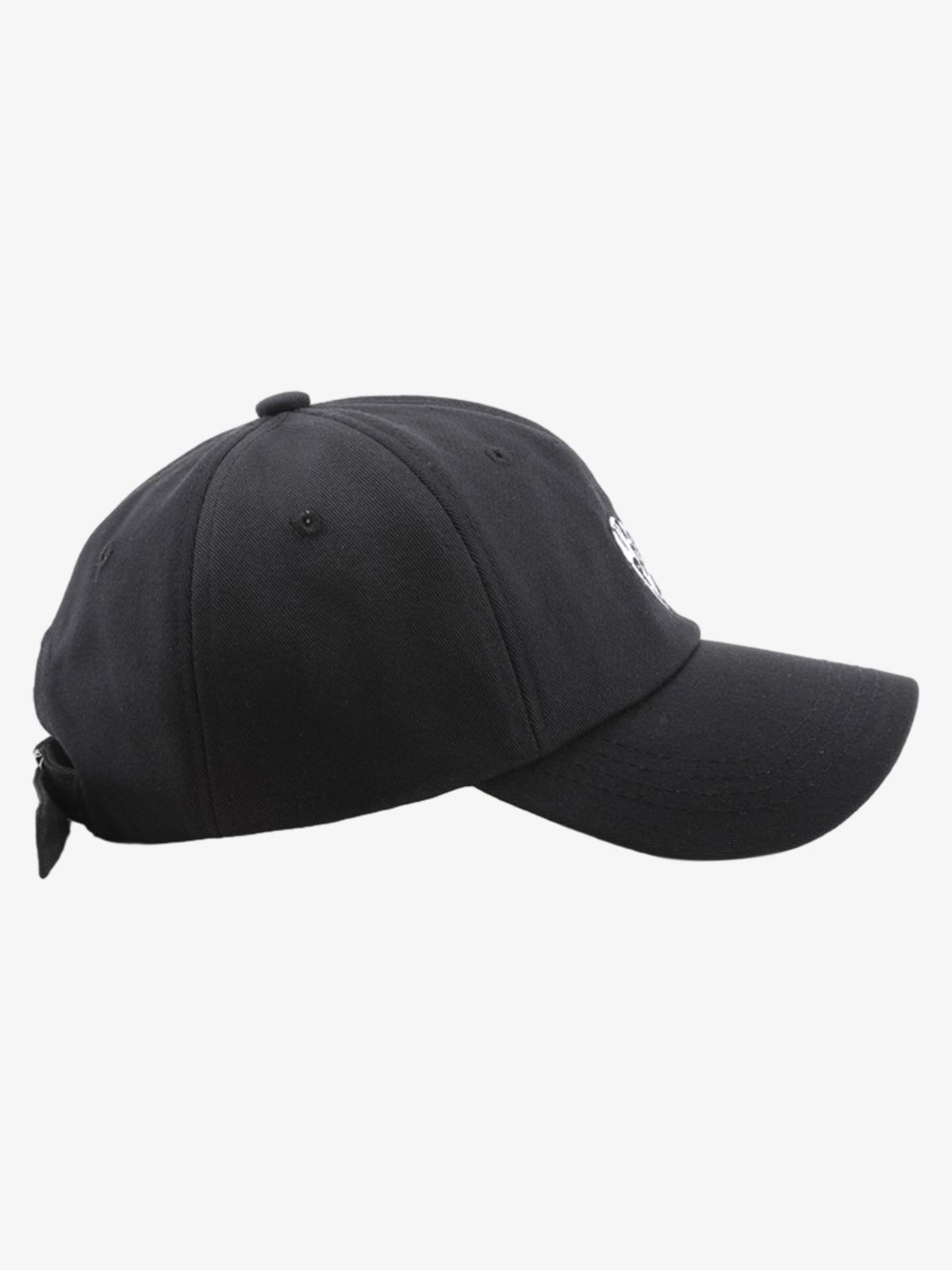 Stylish Heart-Embellished Baseball Caps for Everyday Wear 