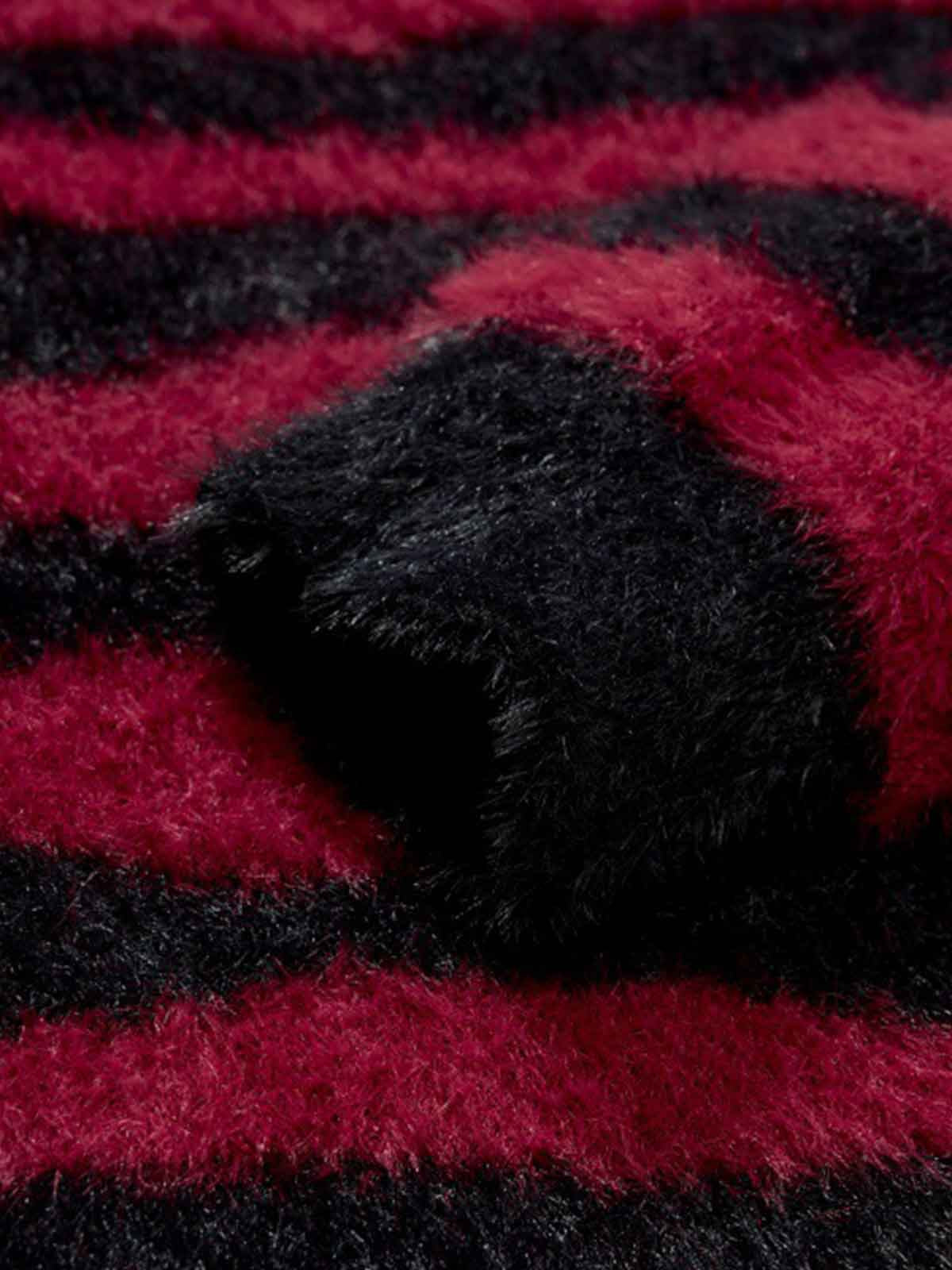 Plaid Lined Denim Jacket for Casual and Outdoor Use 