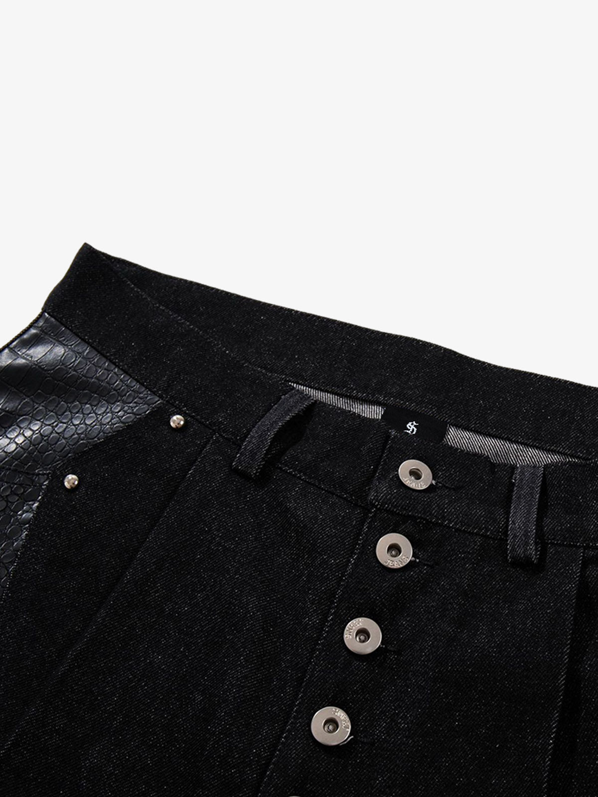 Schwarze Jeansjacke mit Krokodilprägung