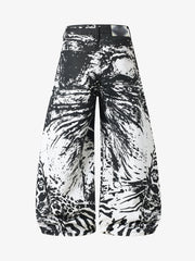 Jeans mit Tiermuster und Waschung