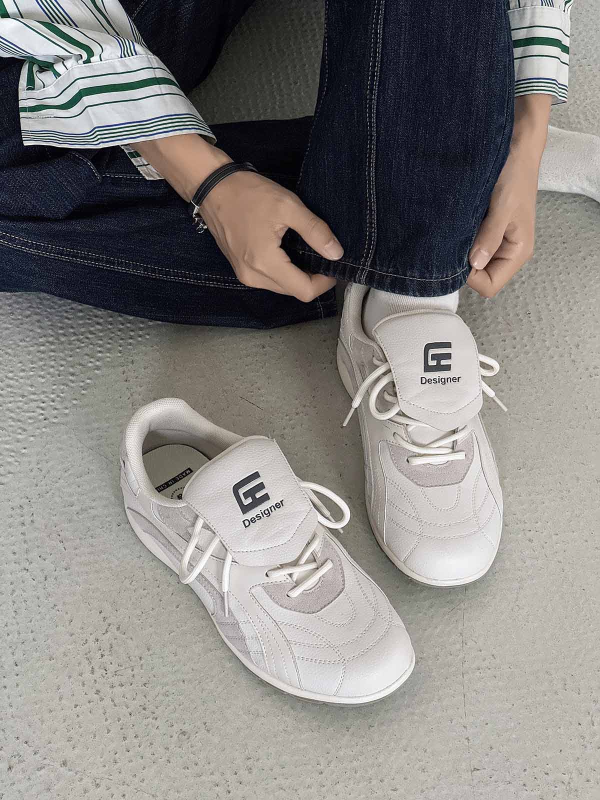 Stylish Yellow Casual Sneakers for Everyday Wear - Comfortable and Versatile Design 