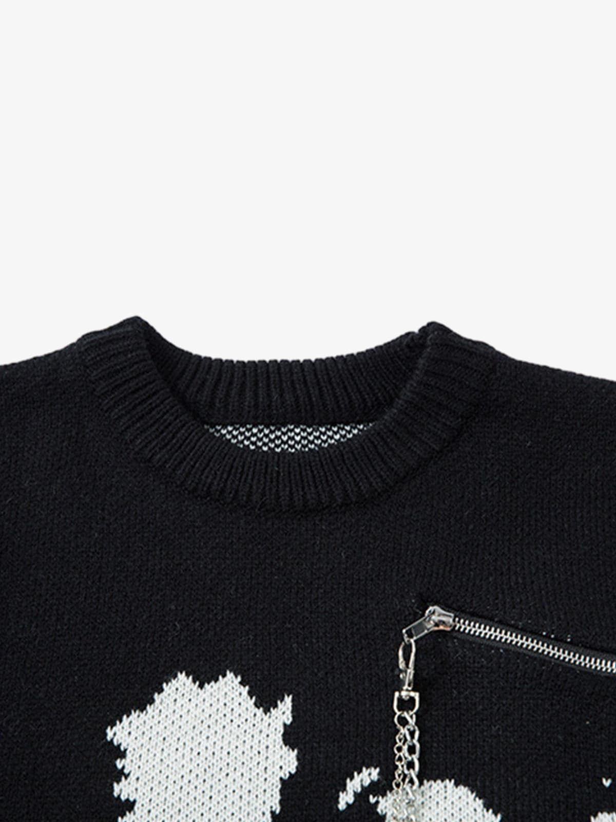 Oversized Graphic Sweater with Chain Detail - Perfect for Casual and Trendy Looks 