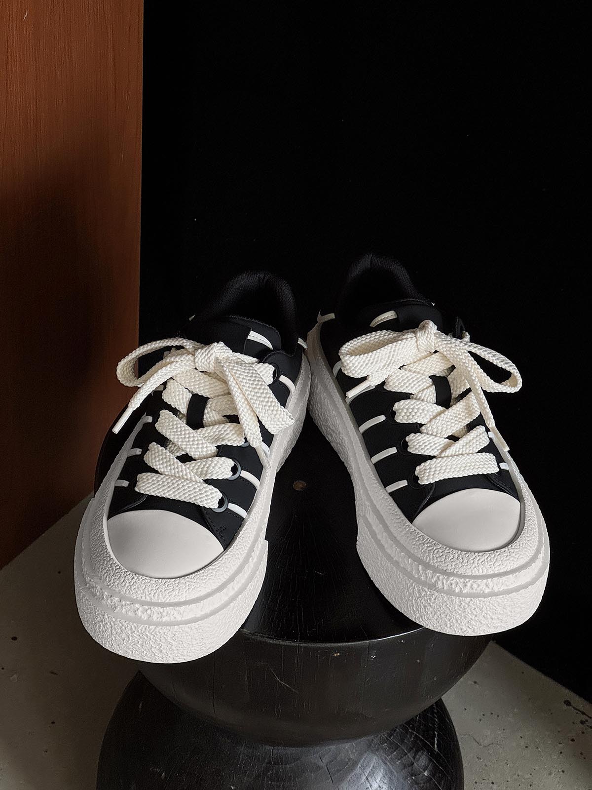 Hidden Height-Boosting Sneakers with Stylish Platform Design 