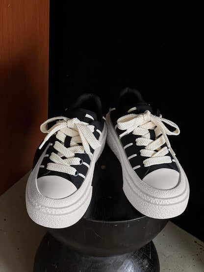 Hidden Height-Boosting Sneakers with Stylish Platform Design 