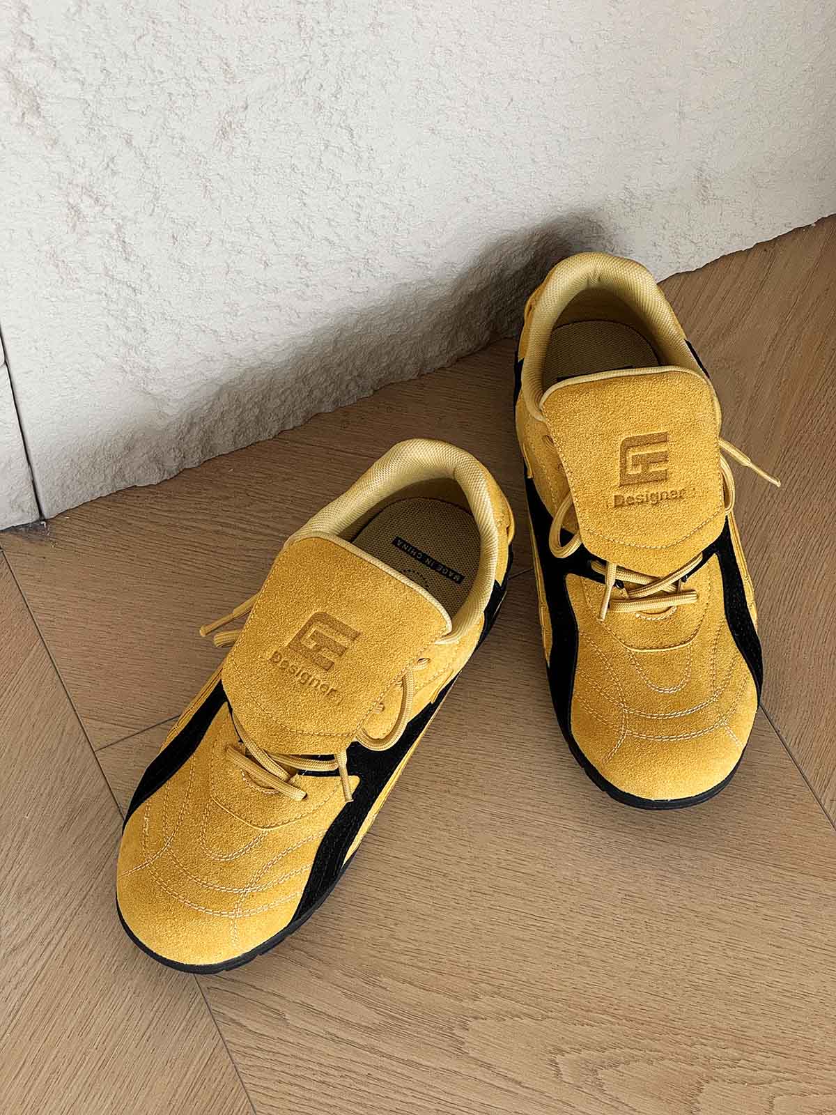 Stylish Yellow Casual Sneakers for Everyday Wear - Comfortable and Versatile Design 