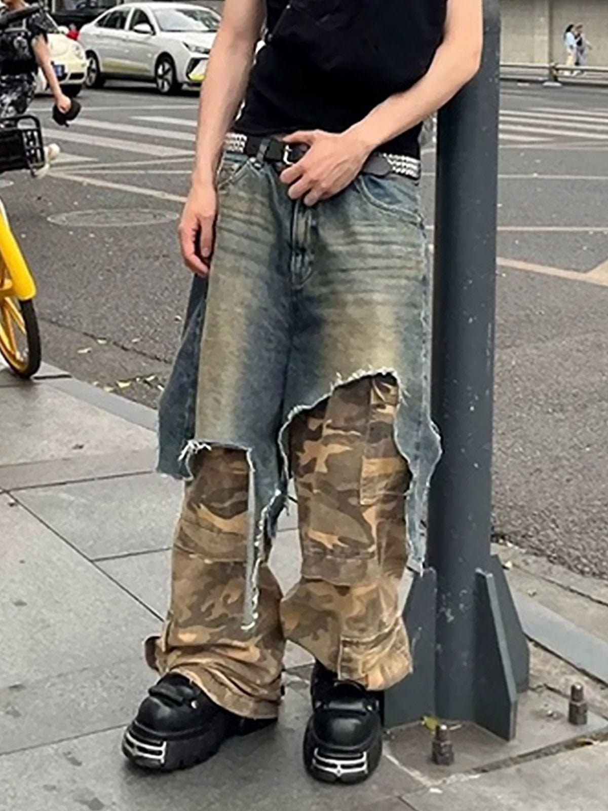 Retro Stitching Faux Two-Piece Camouflage Jeans
