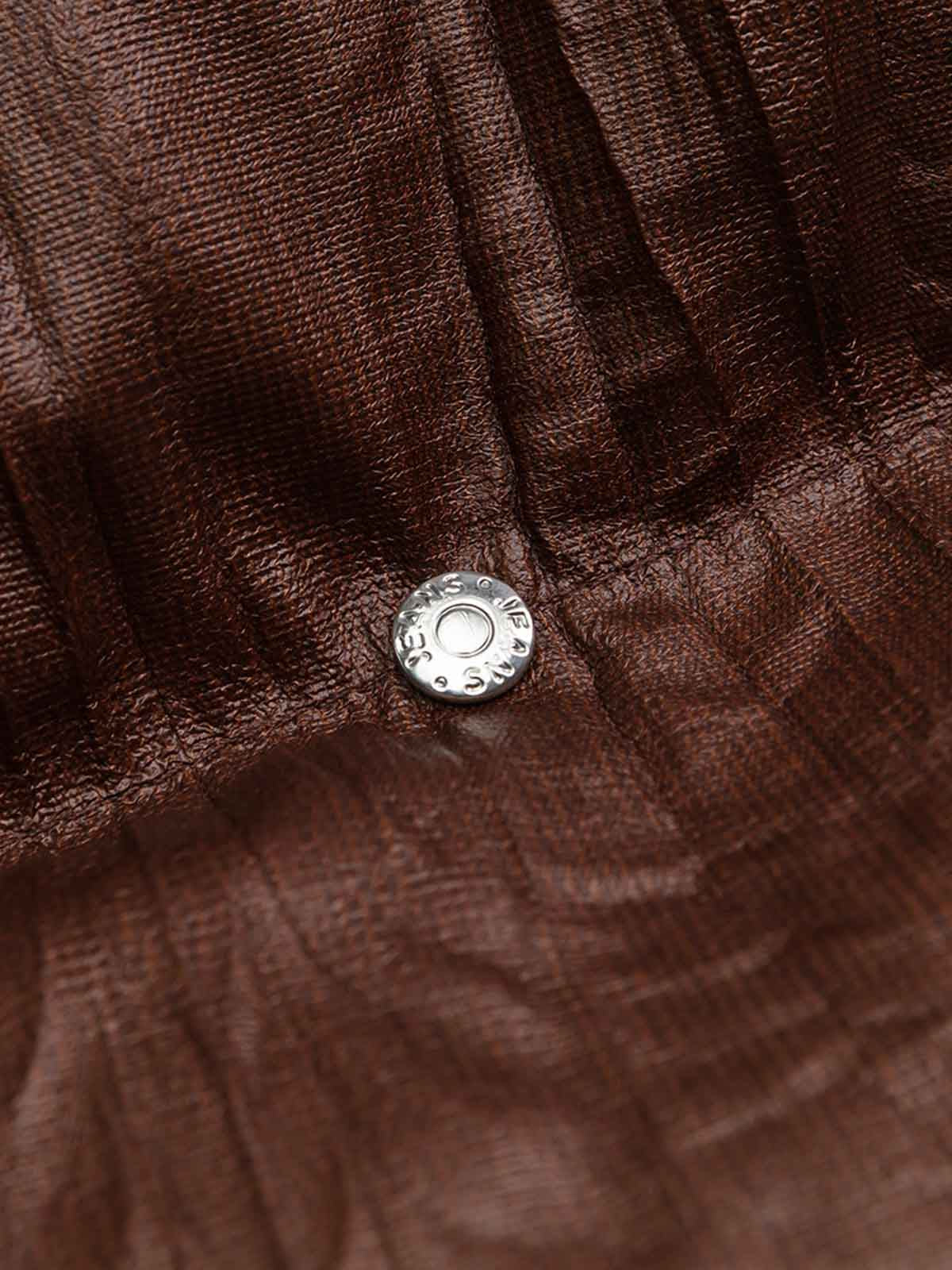 Edgy Spike-Embellished Sunglasses for Bold Fashion Statements 