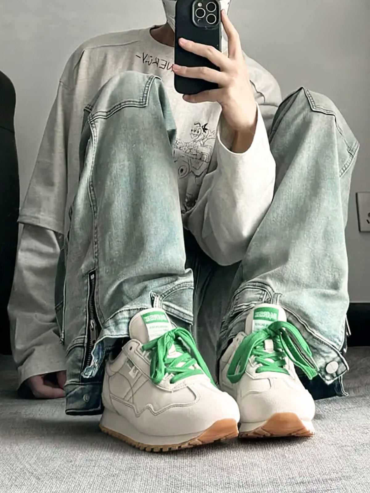 Stylish Green-Accented Sneakers for Everyday Wear 