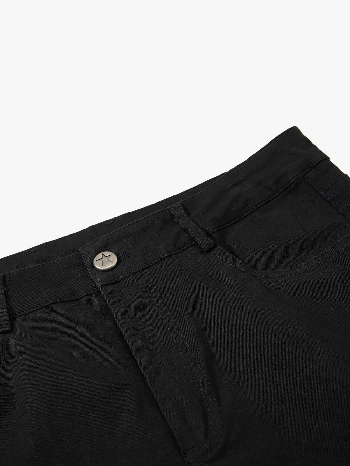Schwarze, hochgeschnittene Chino-Hose in schmaler Passform