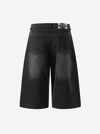 Jeansshorts mit Used-Look und SUPM-Buchstabenprint