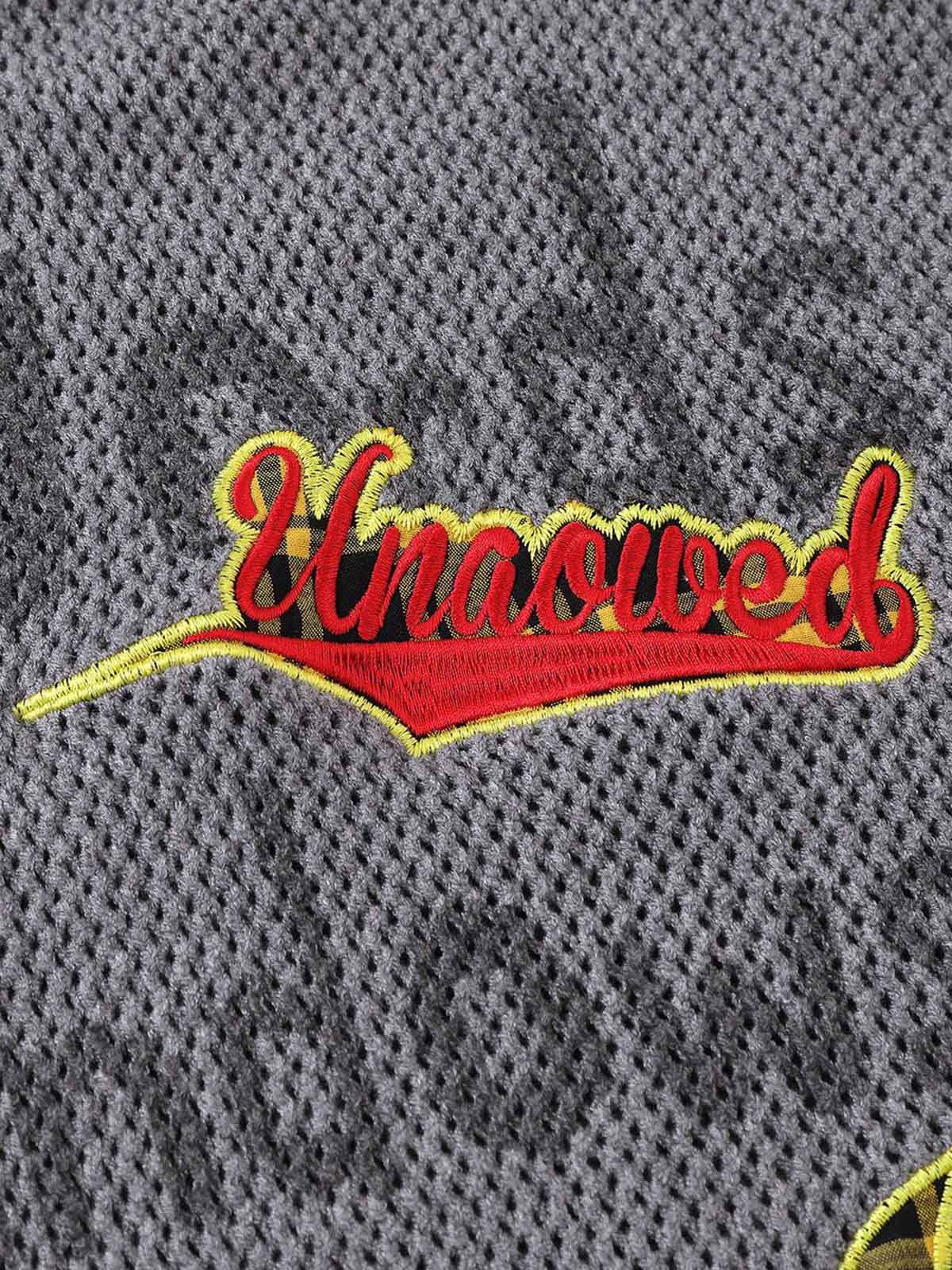 Stylish Hooded Sweater with Embroidered Graphics for Casual Wear 