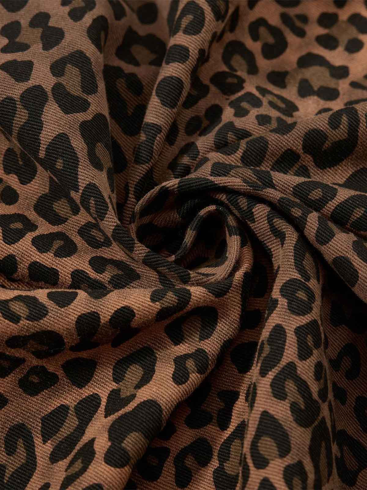 Kurzarmhemd mit Leopardenmuster
