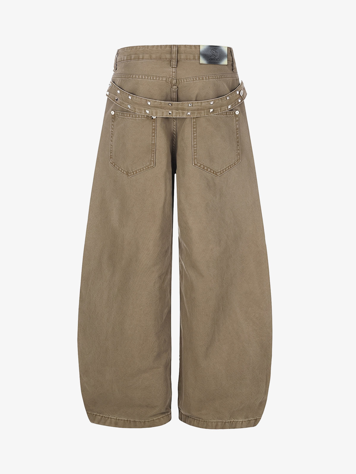 Studded Belt Curved-Leg Jeans