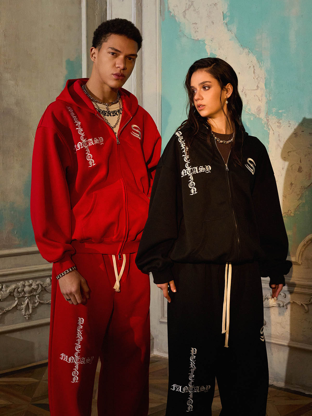 Cotton Blend Oversized Hoodie & Pants Set - Streetwear Style Tracksuit with Logo Embroidery and Zipper Closure 
