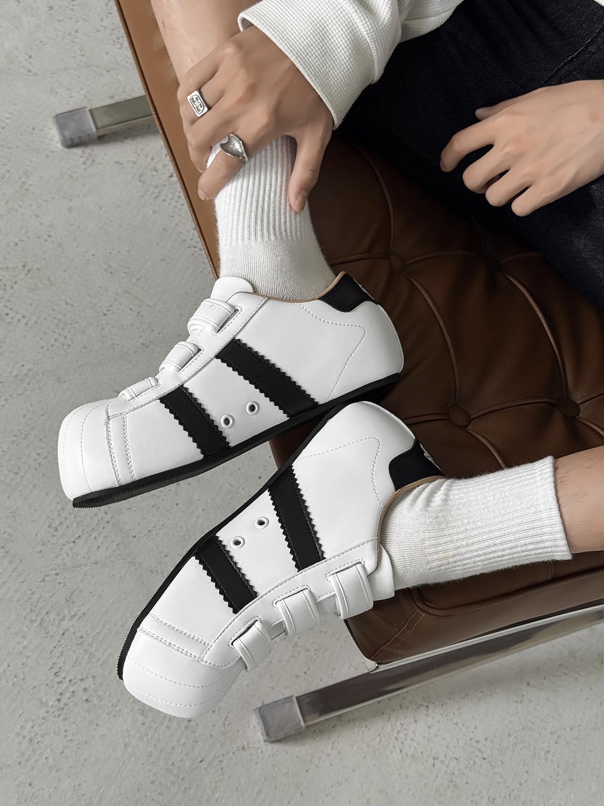 Stylish Velcro Strap Sneakers for Everyday Wear 