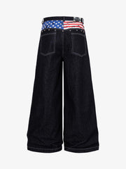 Jeans mit Grafik und mehreren Knöpfen
