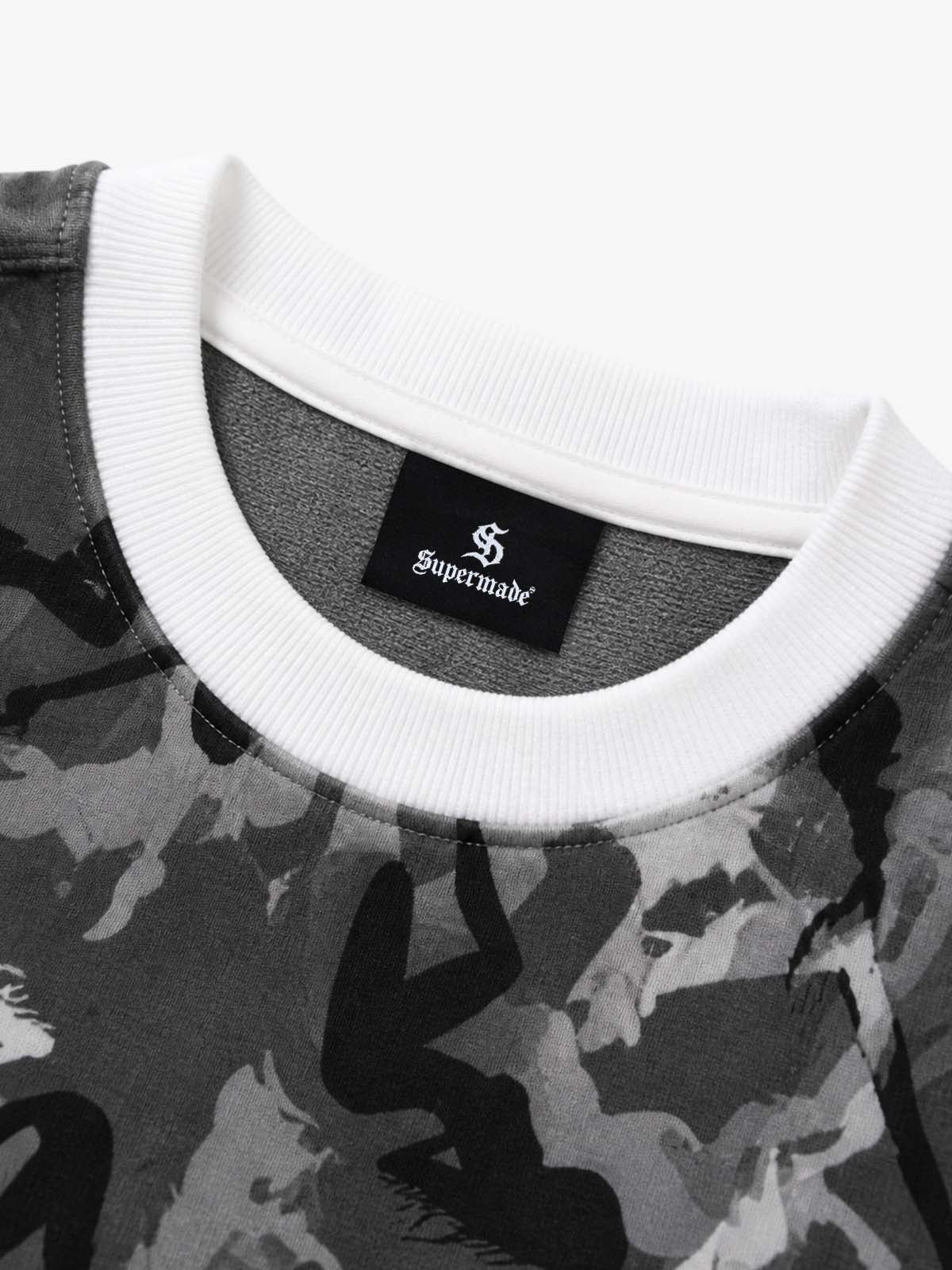 Graffiti Letter Camo Graphic Sweatshirt