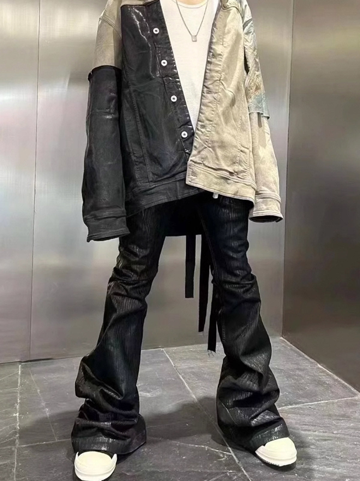 Stylish Black Lace-Up Wide-Leg Jeans for Women - Perfect for Casual and Fashionable Looks 