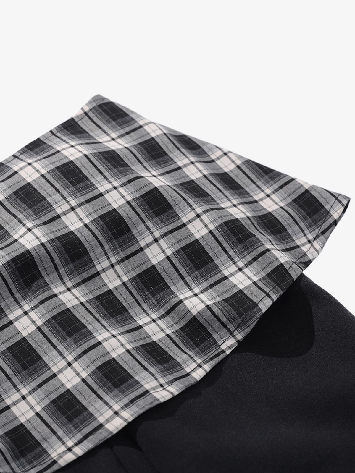 Wide-Leg Striped Trousers for Modern Elegance 