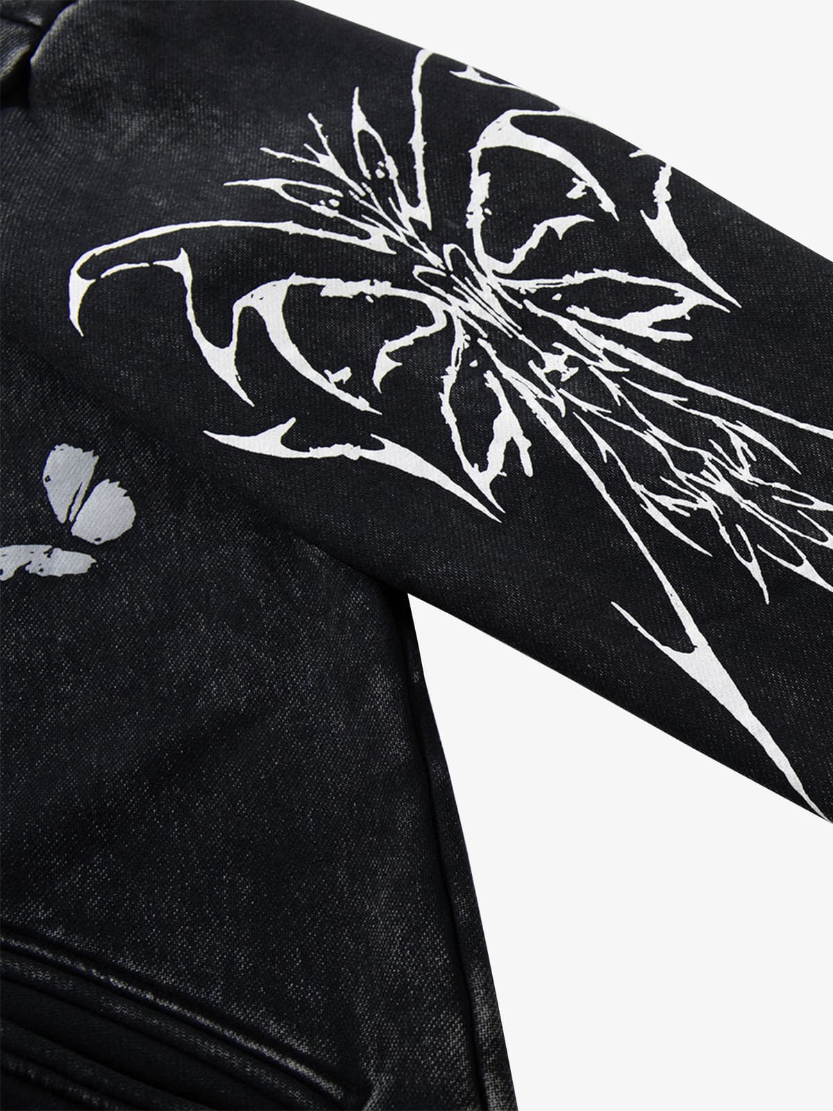 Skull Pattern Knit Sweater for Bold Fashion Statements 