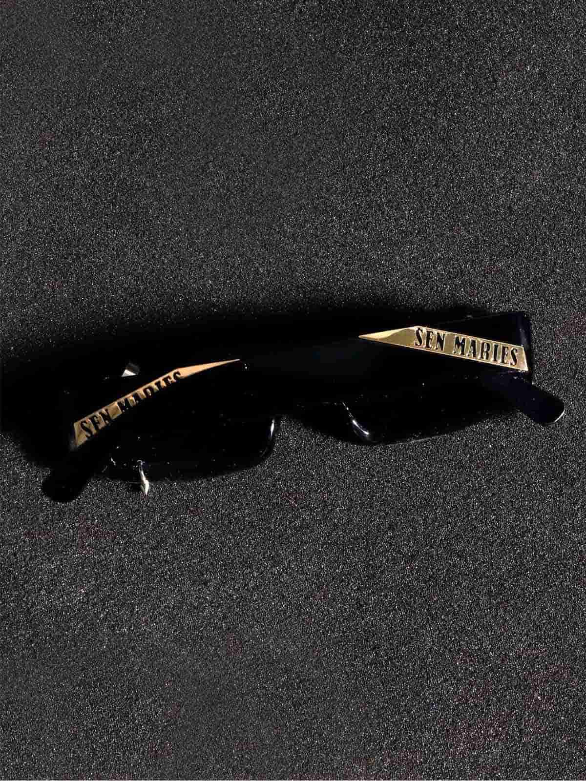 Punk-Style Rivet Small Square Sunglasses