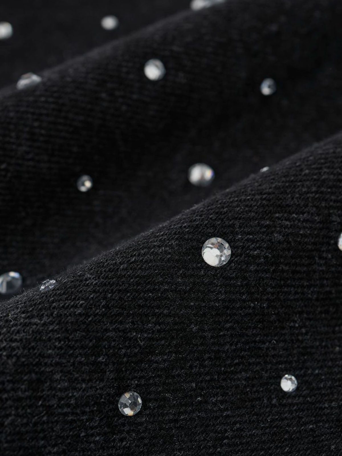 Pantaloncini di jeans ricamati con perle