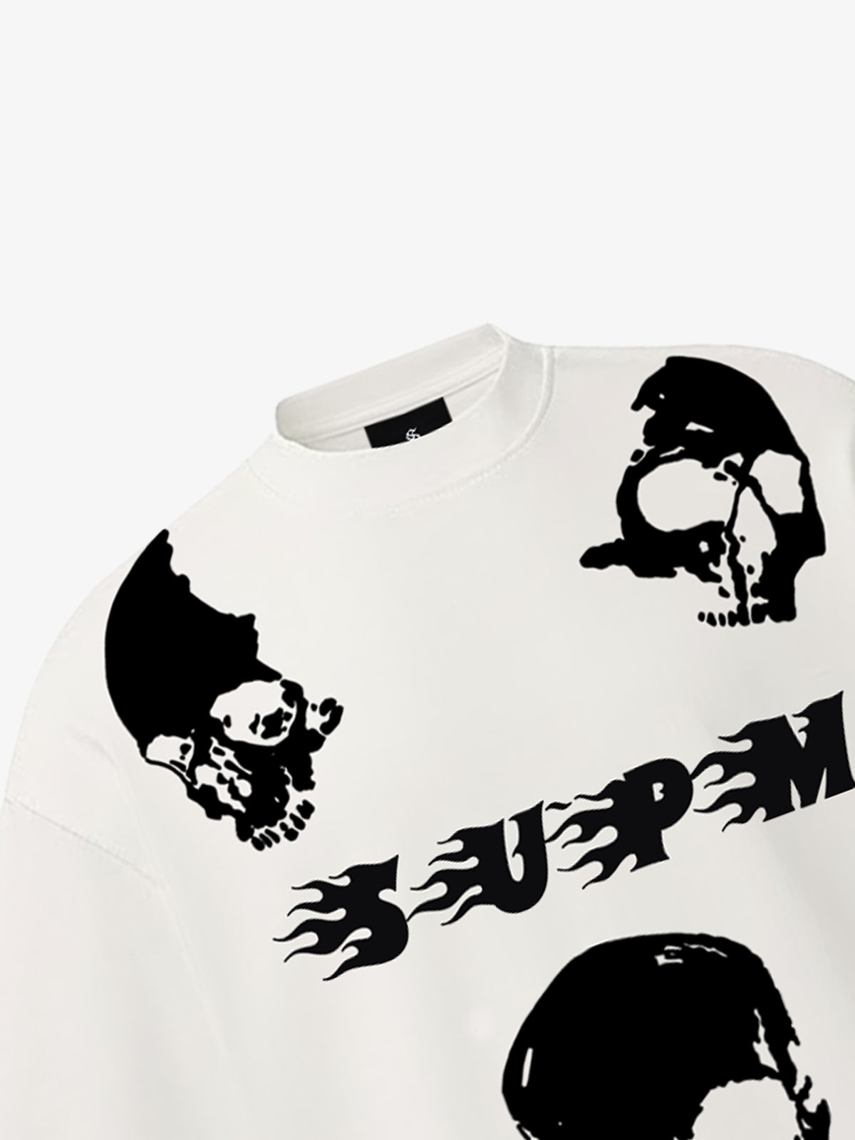 Oversized Flame Logo Skull Print T-Shirt with Distressed Hem 