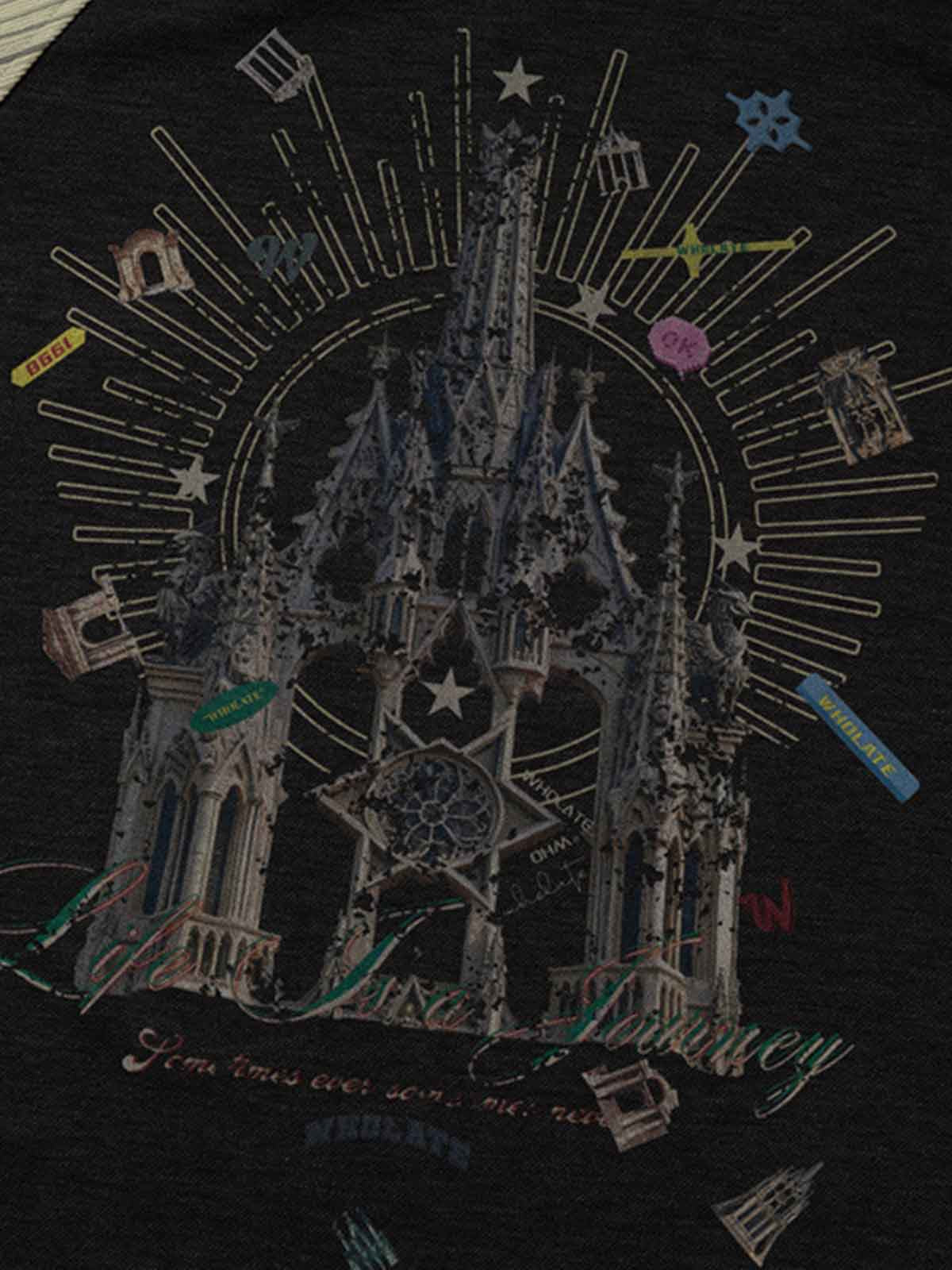 Raglan-T-Shirt mit gotischem Burgmotiv