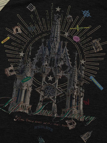 Raglan-T-Shirt mit gotischem Burgmotiv