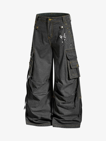 Retro punk style multi-pocket wide-leg cargo pants with rivet pleats and logo print design. 