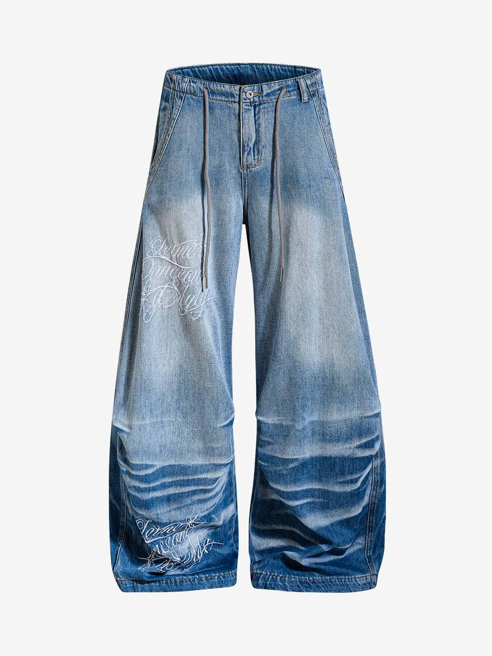 Gewaschene, abgenutzte Jeans