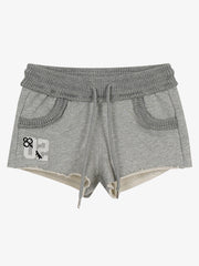 Bestickte Mini-Shorts mit offenem Saum