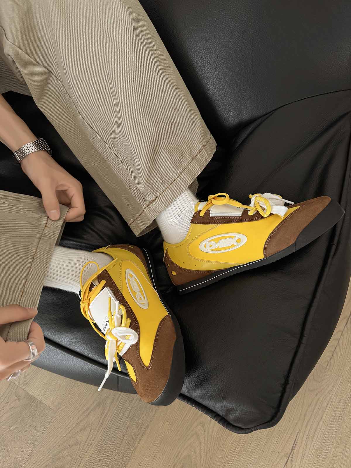 U9829 Stylish and Versatile Numbered Accessory for Modern Fashion Enthusiasts 
