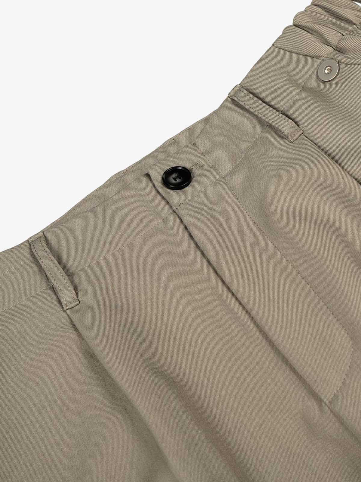 Wide-Leg Cargo Capri Pants with Multiple Pockets 