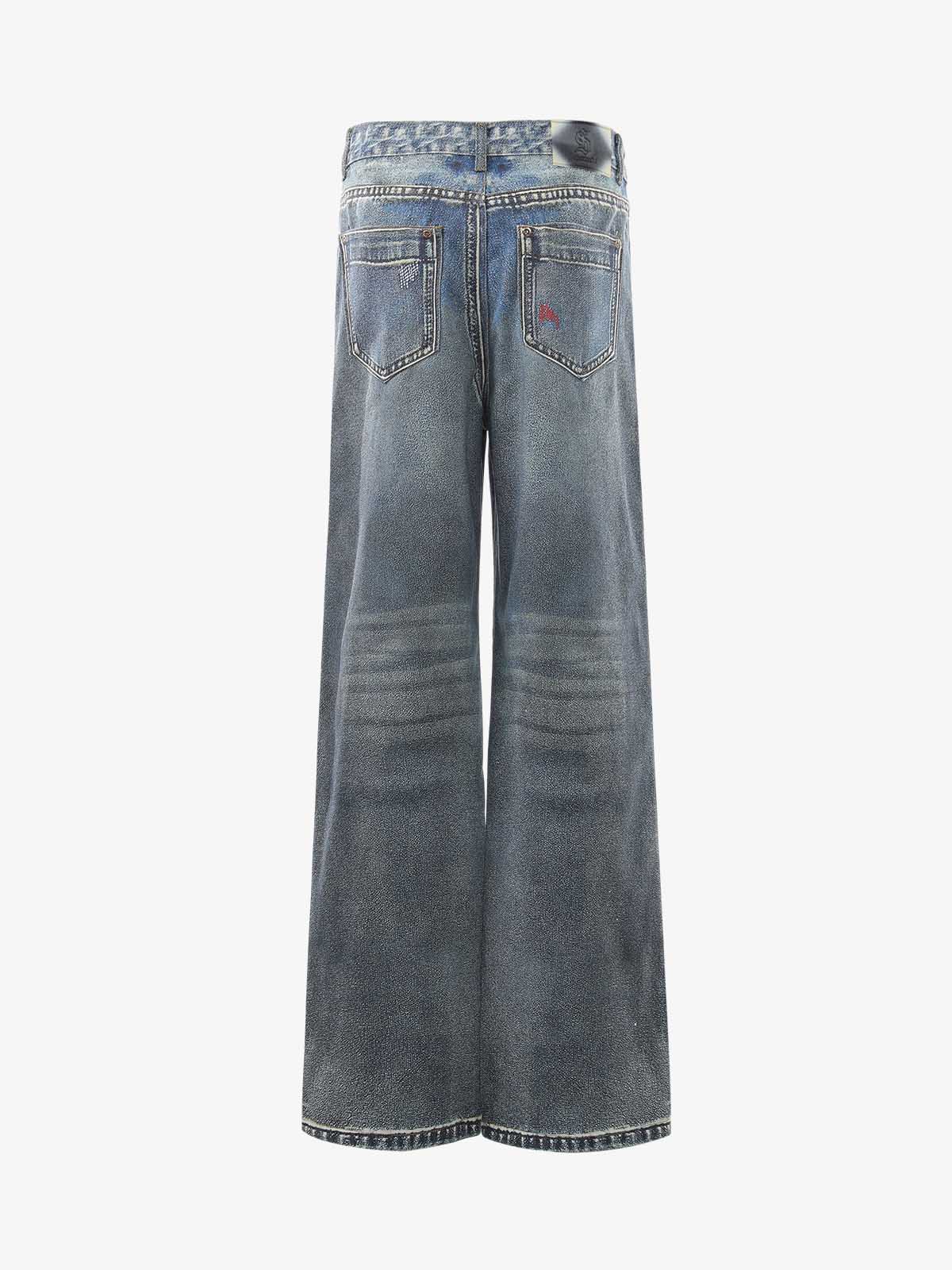 Denim-Jeans im Vintage-Stil mit 3D-Applikation