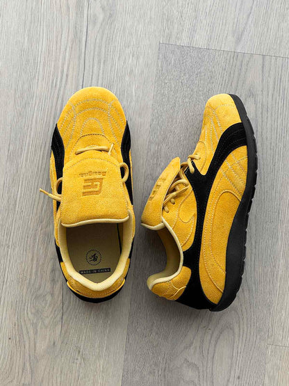 Stylish Yellow Casual Sneakers for Everyday Wear - Comfortable and Versatile Design 