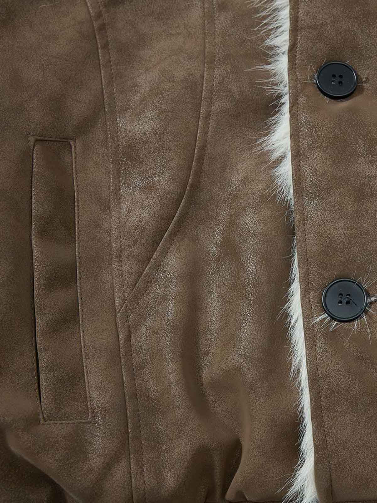 Edgy Spike-Embellished Sunglasses for Fashionistas 