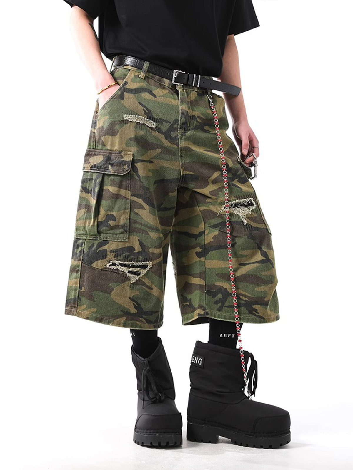 Retro Ripped Camouflage Cropped Jorts