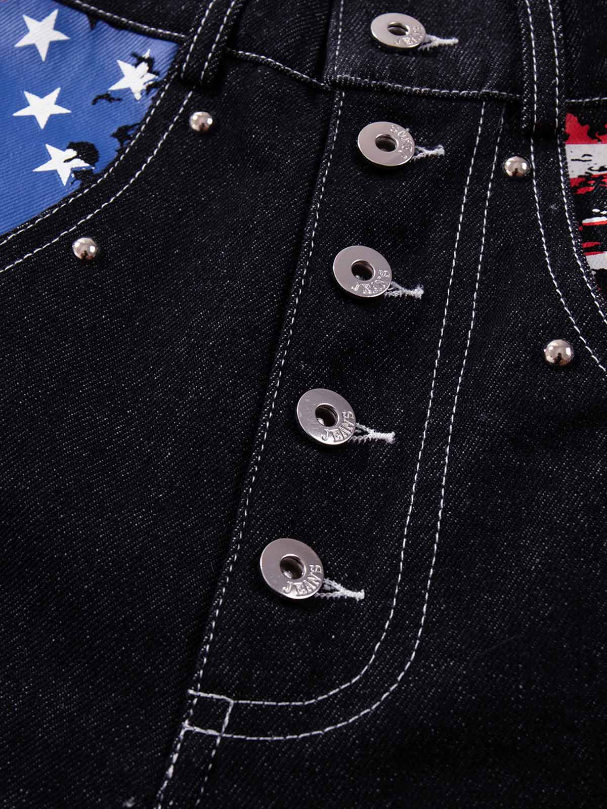 Jeans mit Grafik und mehreren Knöpfen