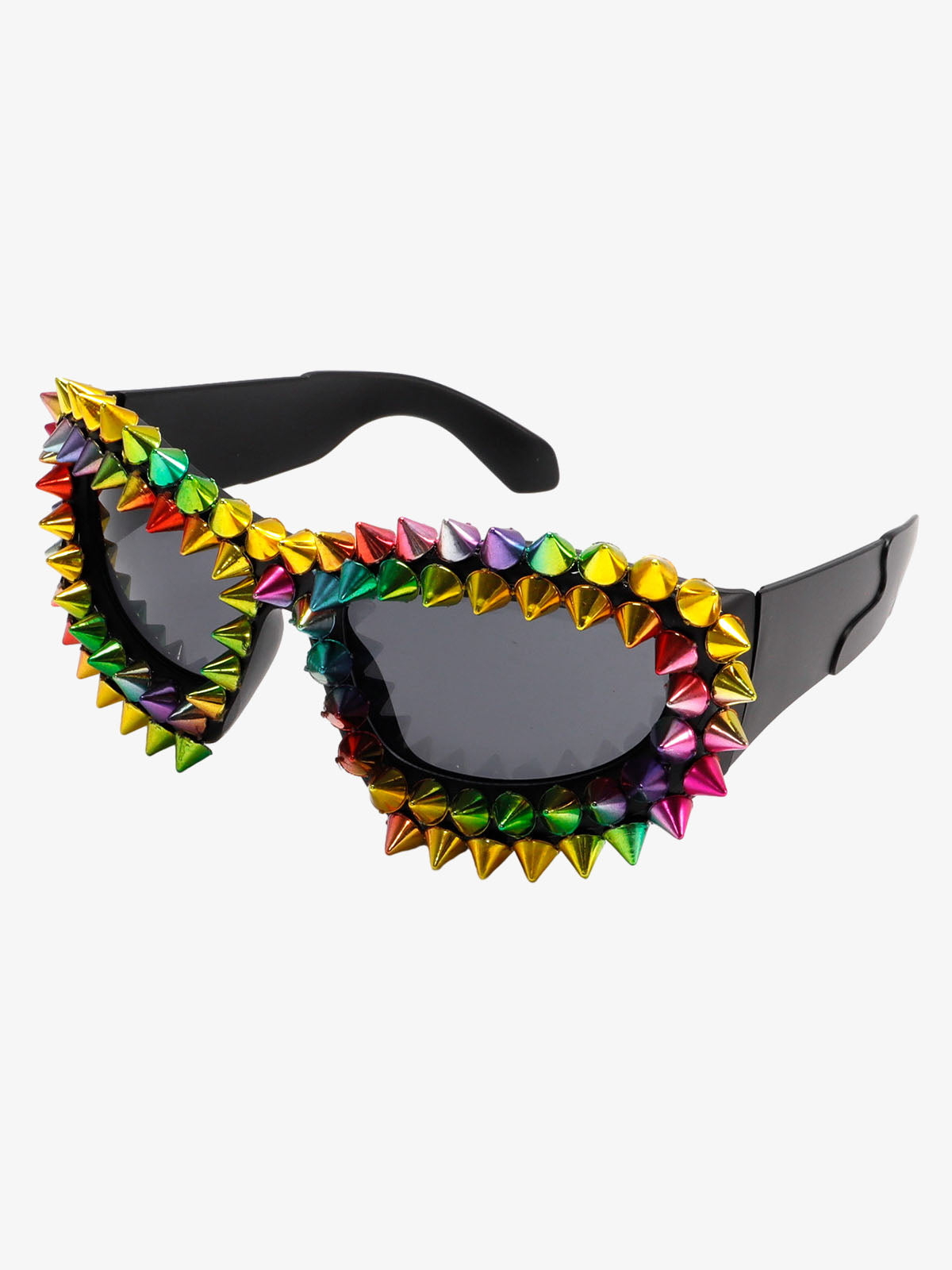 Edgy Spike-Embellished Sunglasses for Fashionistas 