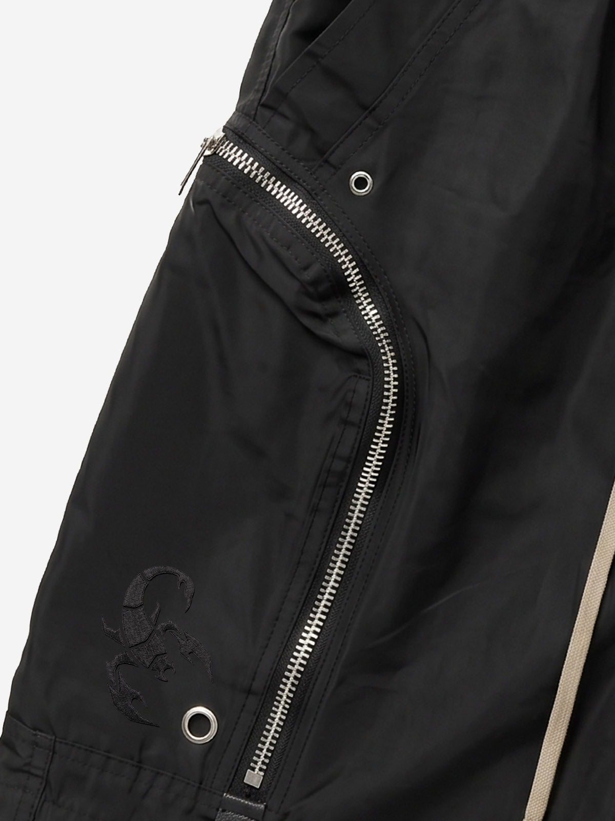 Heavy Zip Functional Techwear Shorts 